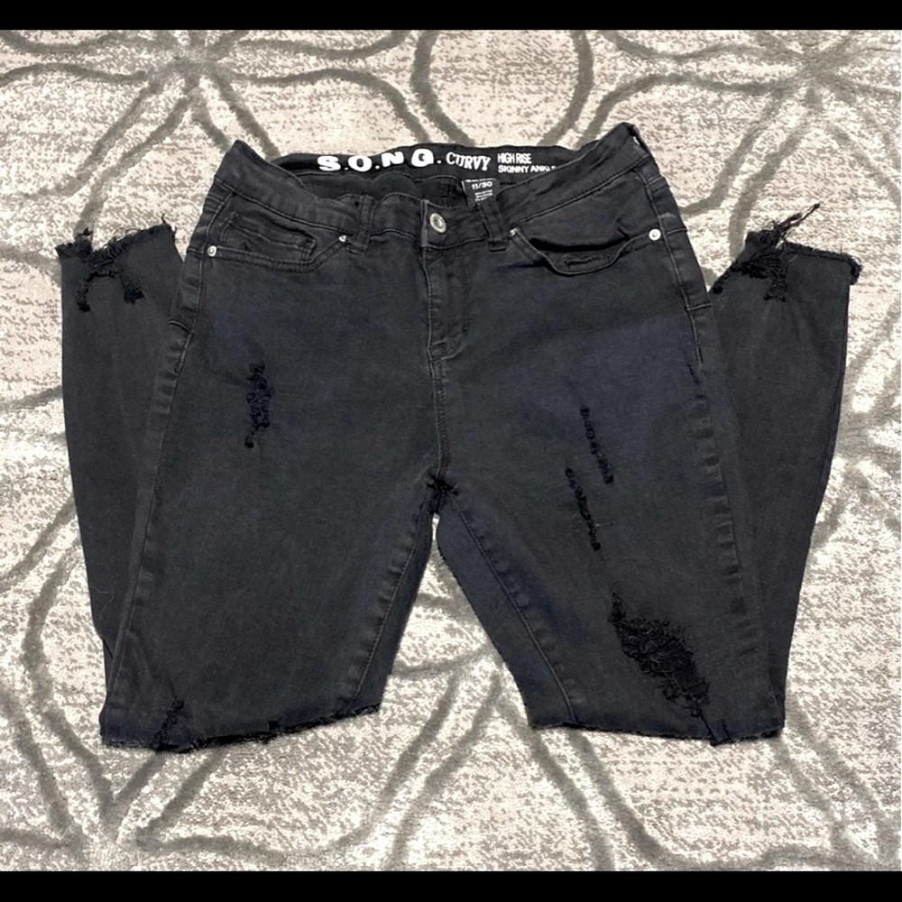 SONG Jeans size 11/30